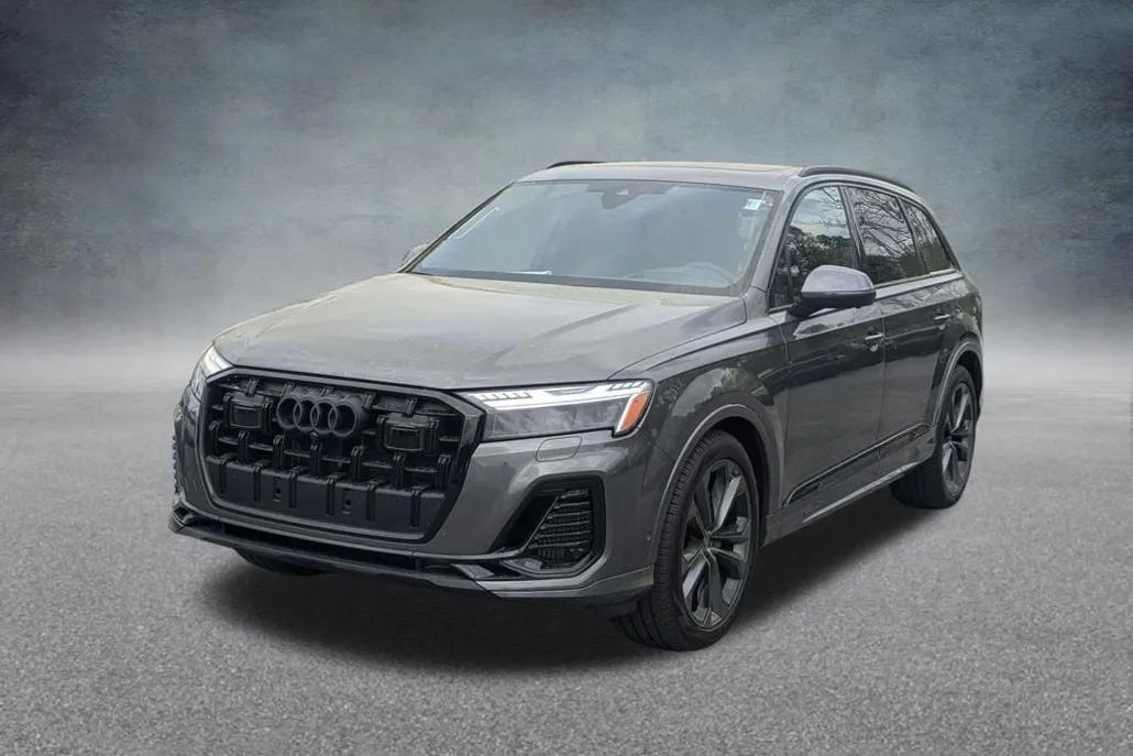2025 Audi Q7 55 Prestige photo 1