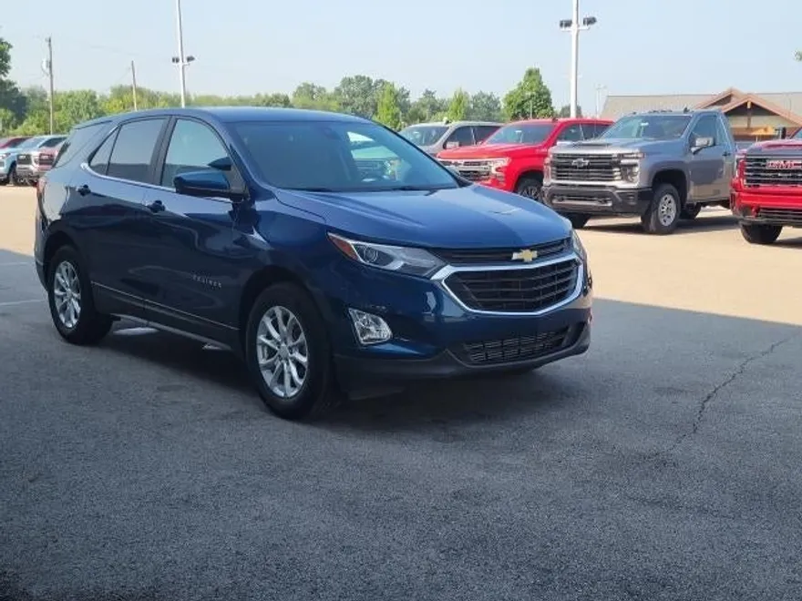 2021 Chevrolet Equinox LT photo 1