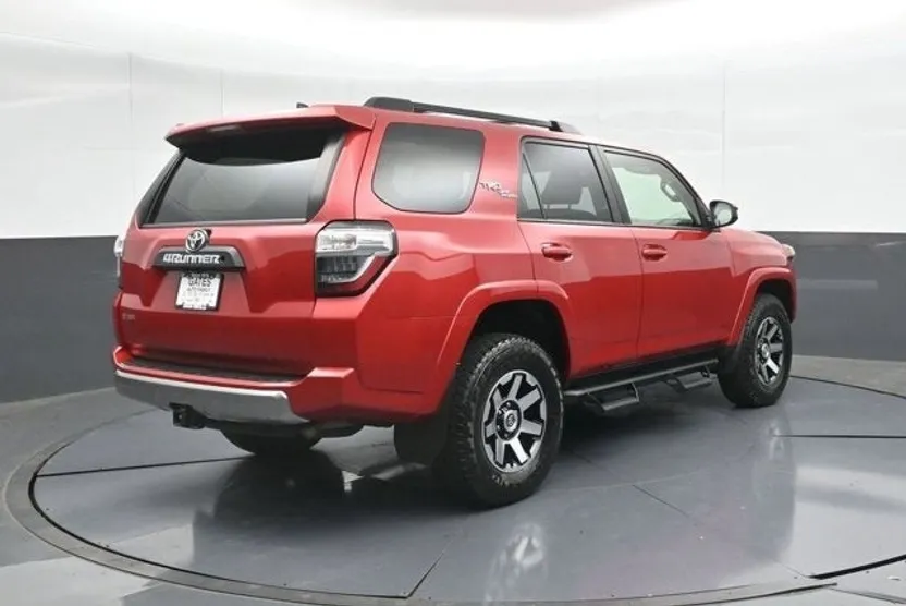 2020 Toyota 4Runner TRD Off-Road photo 1