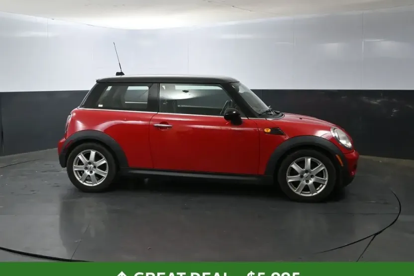 2010 Mini Cooper Base photo 1