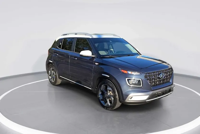 2021 Hyundai Venue SEL Denim photo 1