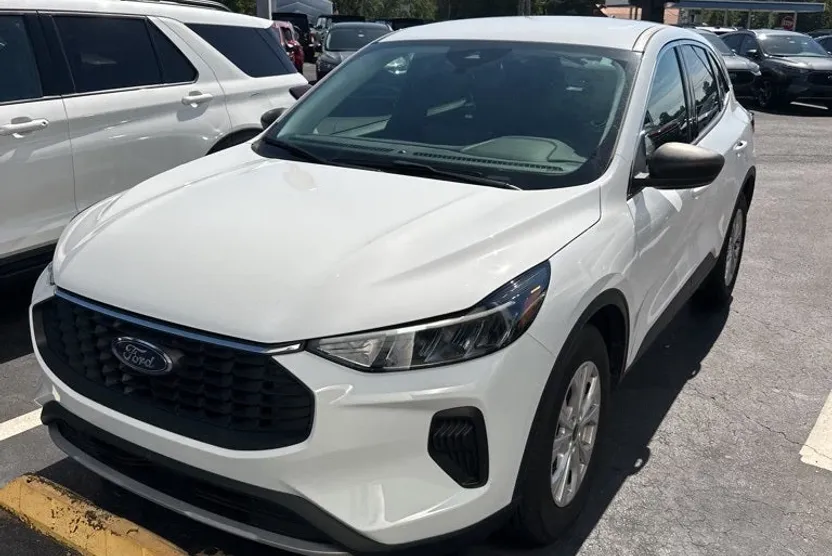 2024 Ford Escape Active photo 1
