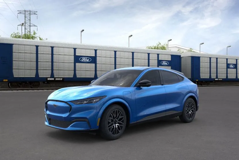2025 Ford Mustang Mach-E Premium photo 1