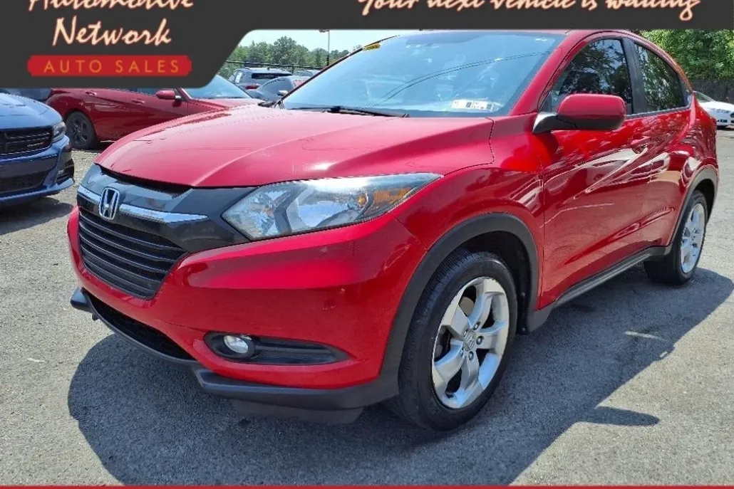 2016 Honda HR-V LX photo 1