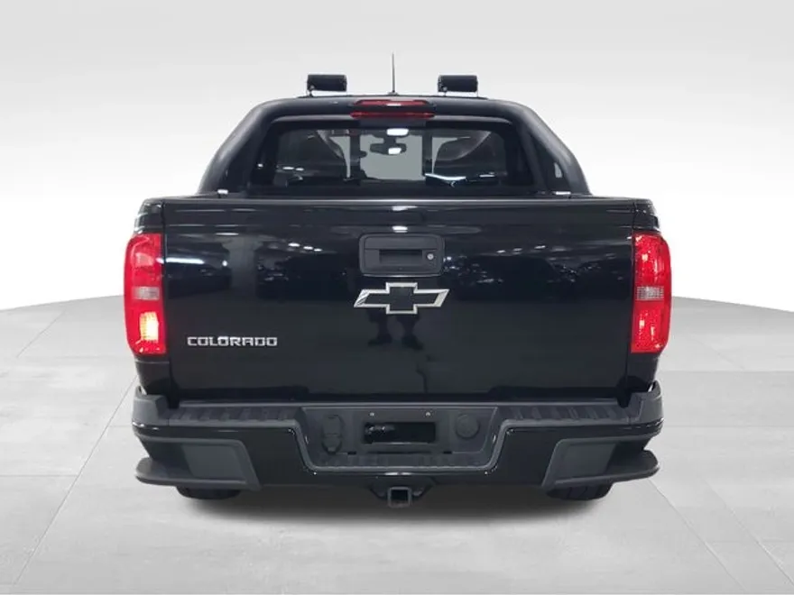 2016 Chevrolet Colorado Z71 photo 1