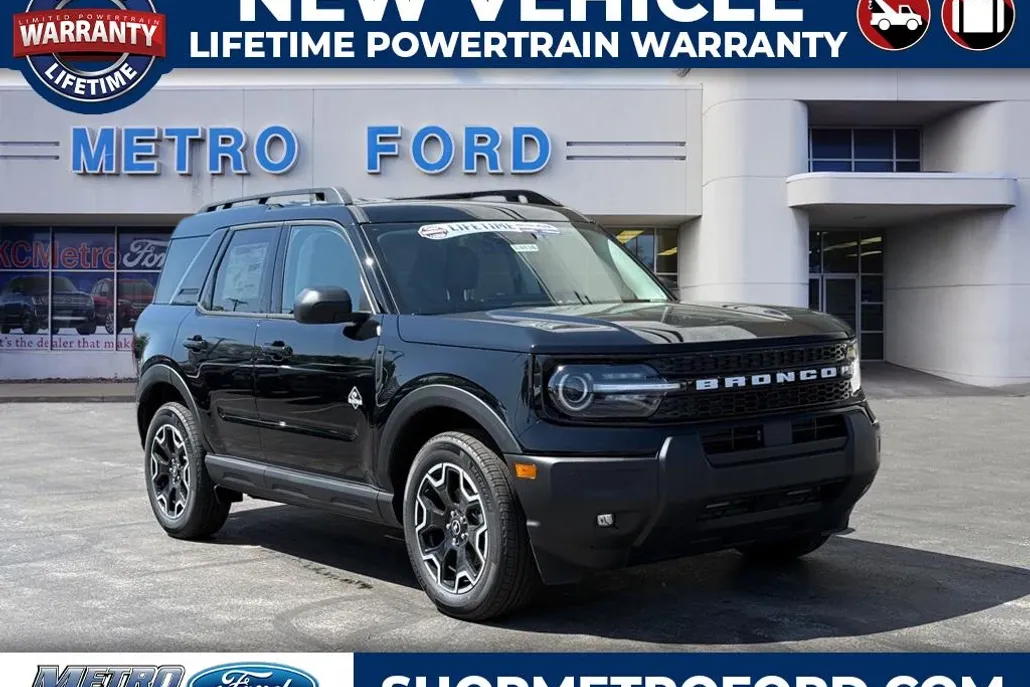 2025 Ford Bronco Sport Outer Banks photo 1
