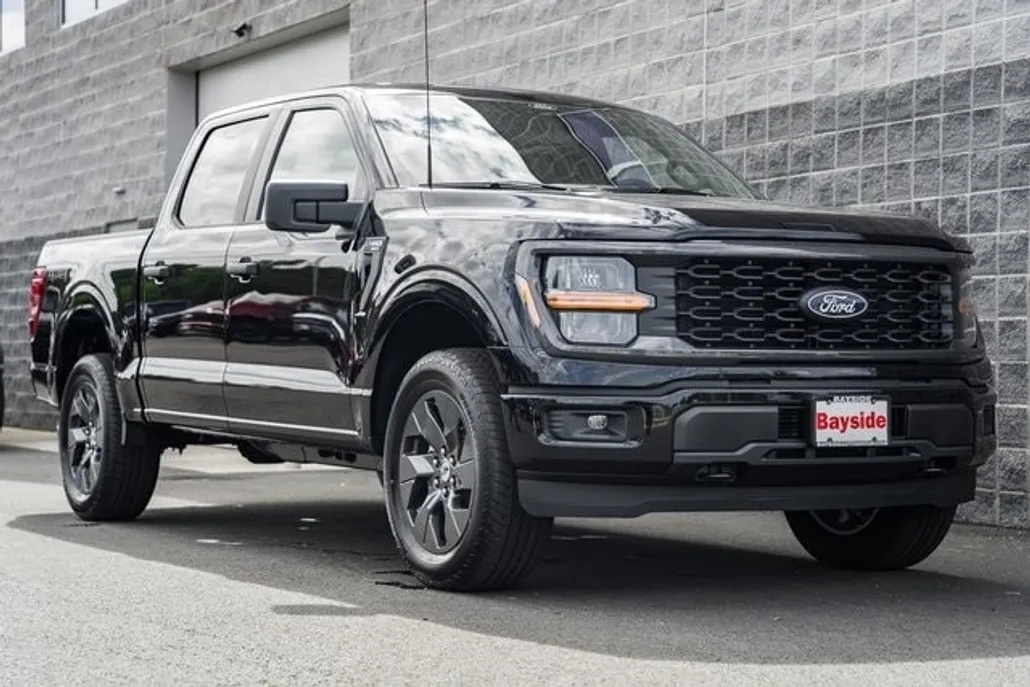 2025 Ford F-150 STX photo 1