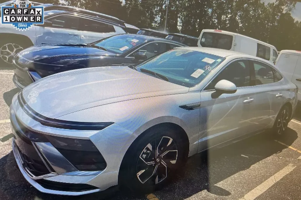 2025 Hyundai Sonata SEL photo 1