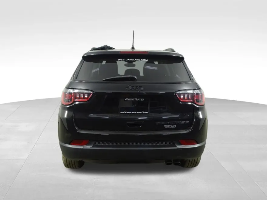 2021 Jeep Compass Altitude photo 1