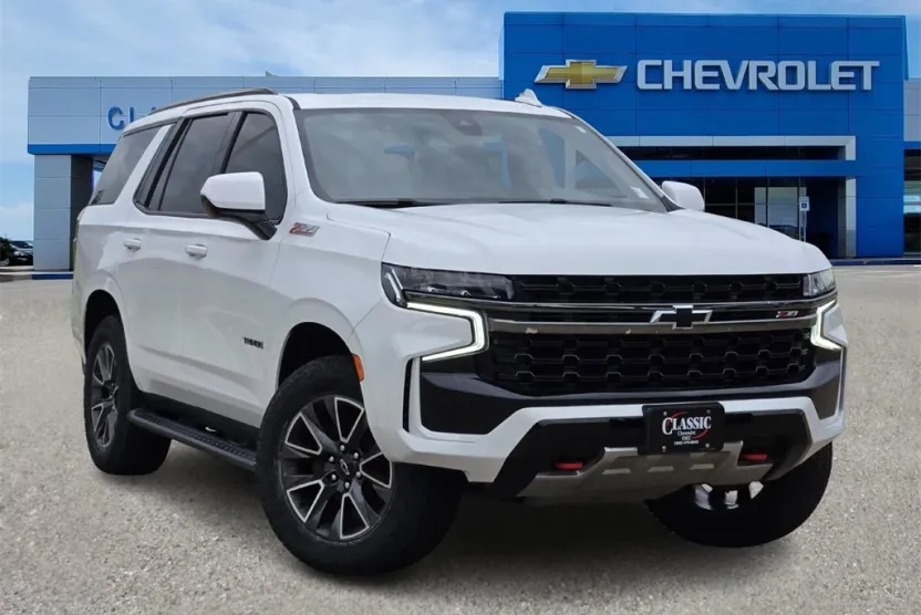 2021 Chevrolet Tahoe Z71 photo 1