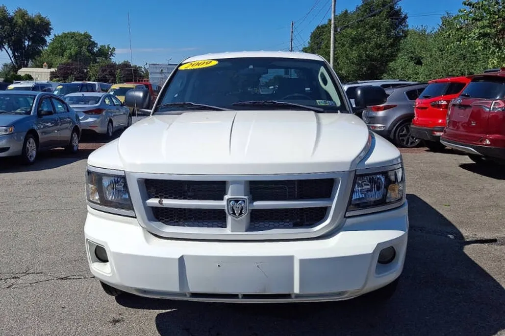 2009 Dodge Dakota SXT photo 1