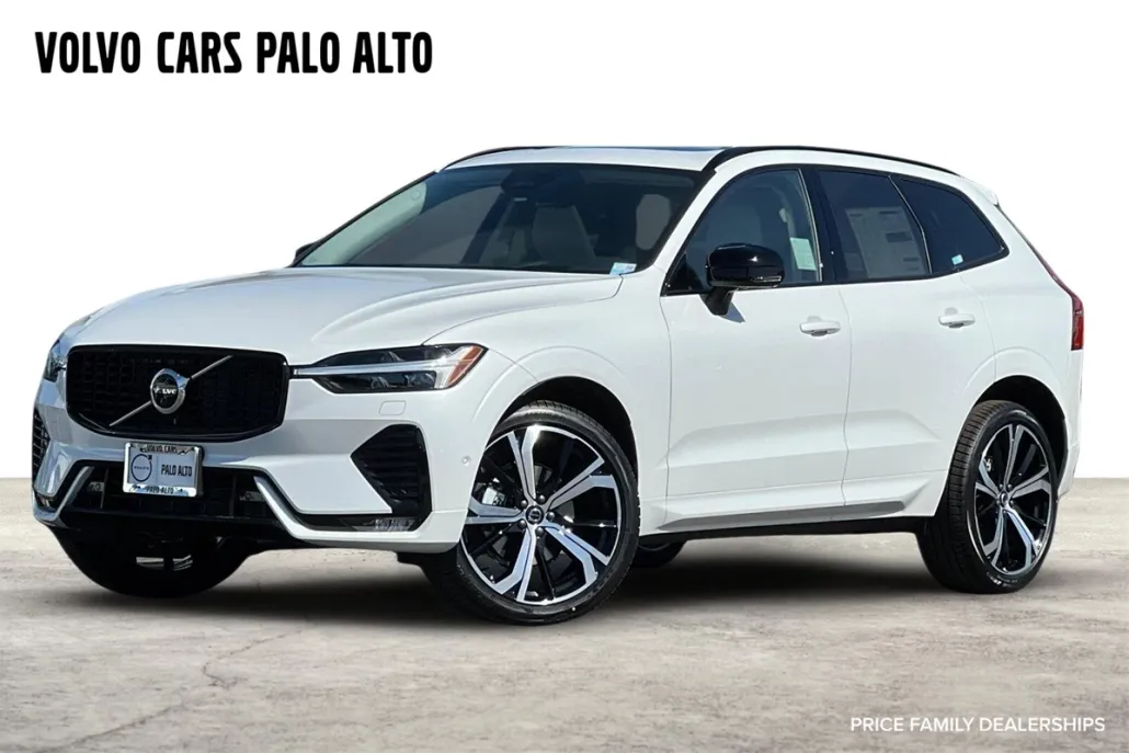 2025 Volvo XC60 B5 photo 1