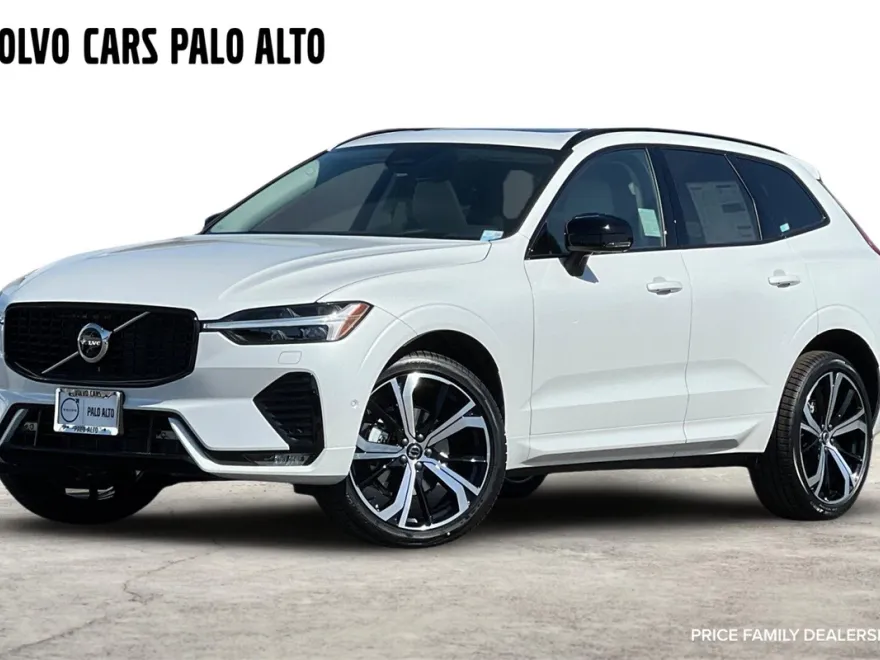 2025 Volvo XC60 B5 photo 1