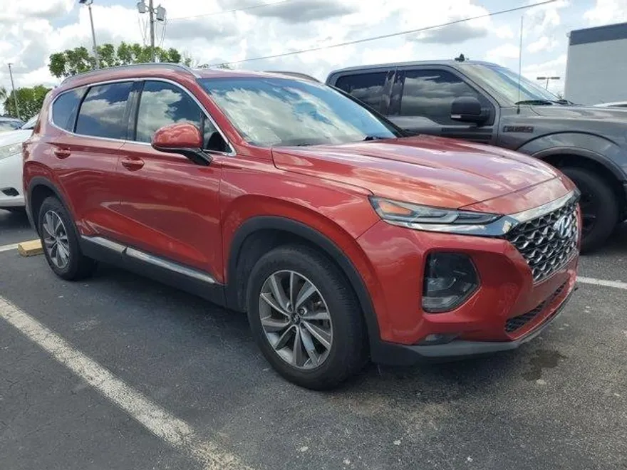 2019 Hyundai Santa Fe SEL Plus photo 1