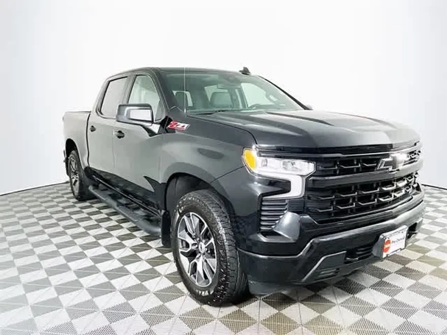 2022 Chevrolet Silverado 1500 RST photo 1