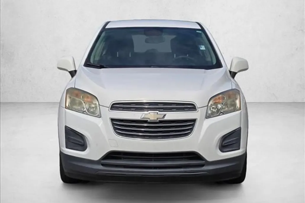 2015 Chevrolet Trax LS photo 1