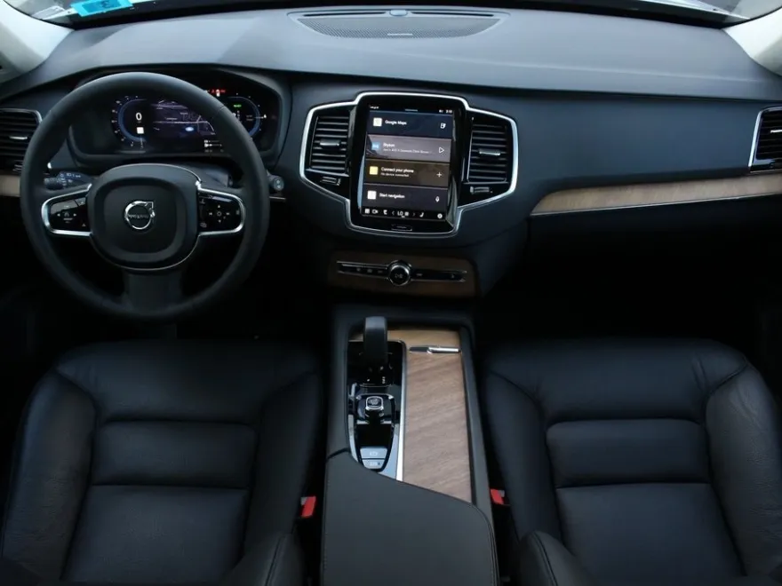 2024 Volvo XC90 Recharge T8 Plus photo 1