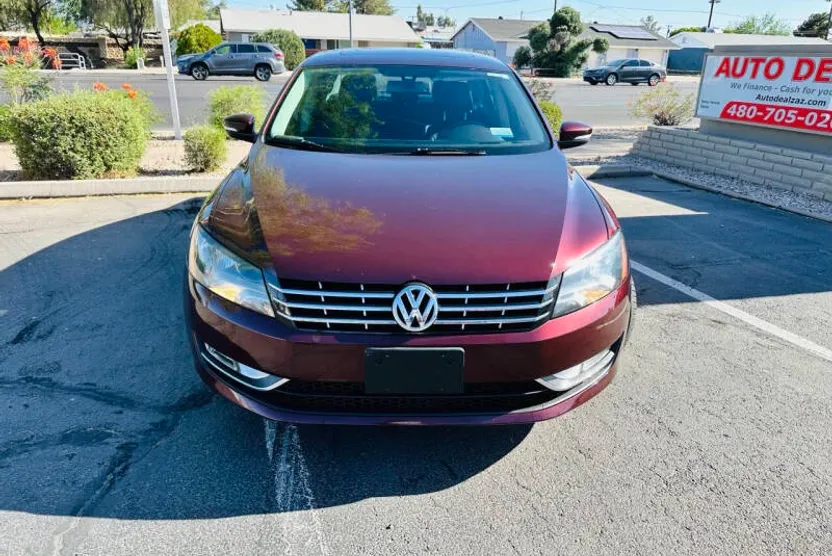 2013 Volkswagen Passat TDI SEL Premium photo 1