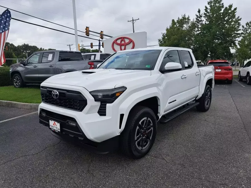 2025 Toyota Tacoma TRD Sport Double Cab photo 1