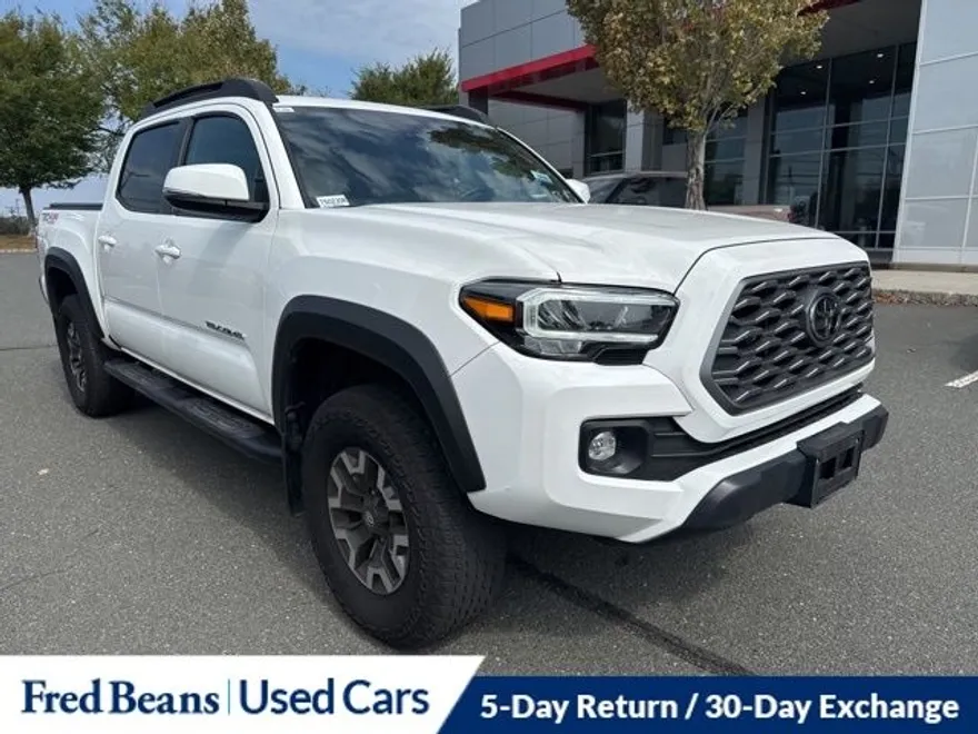 2023 Toyota Tacoma TRD Off-Road V6 photo 1