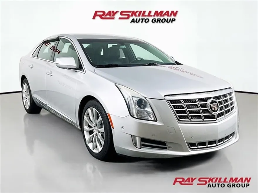 2015 Cadillac XTS Luxury photo 1