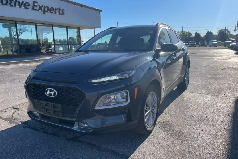 2018 Hyundai Kona SEL photo 1