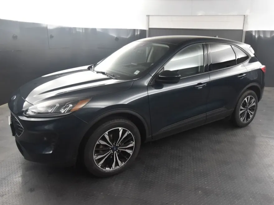 2022 Ford Escape SE photo 1