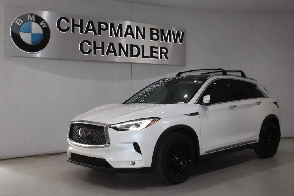 2019 Infiniti QX50 Essential photo 1