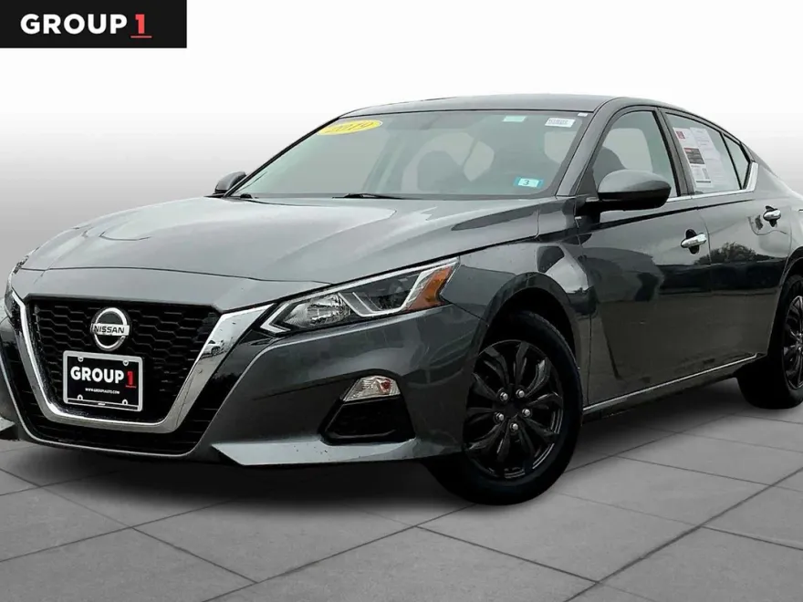 2019 Nissan Altima 2.5 S photo 1