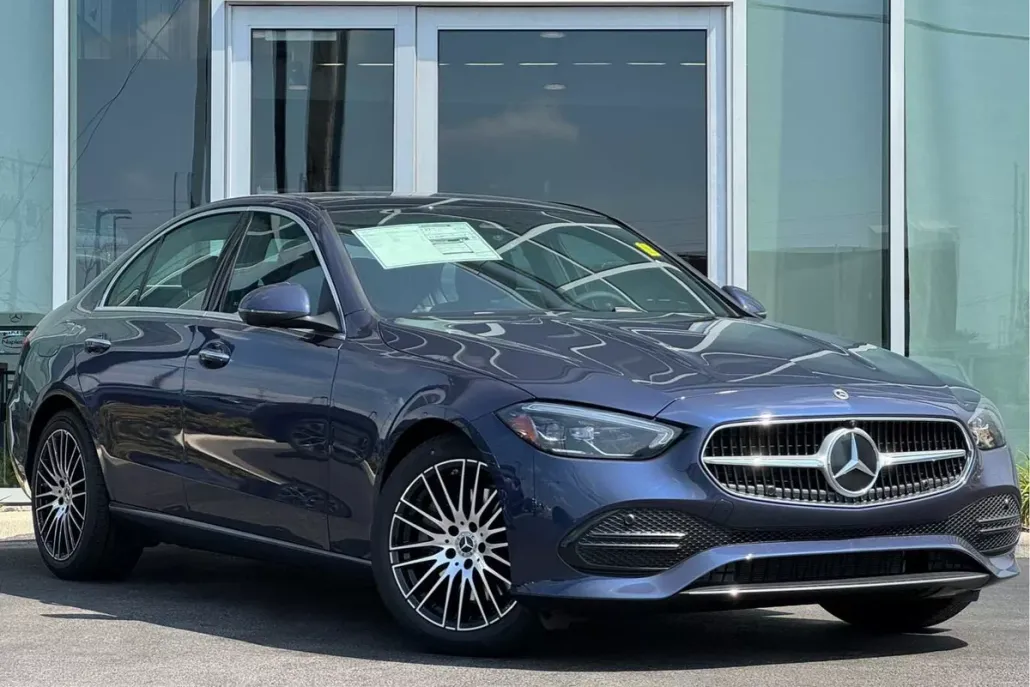 2025 Mercedes Benz C 300 4MATIC photo 1