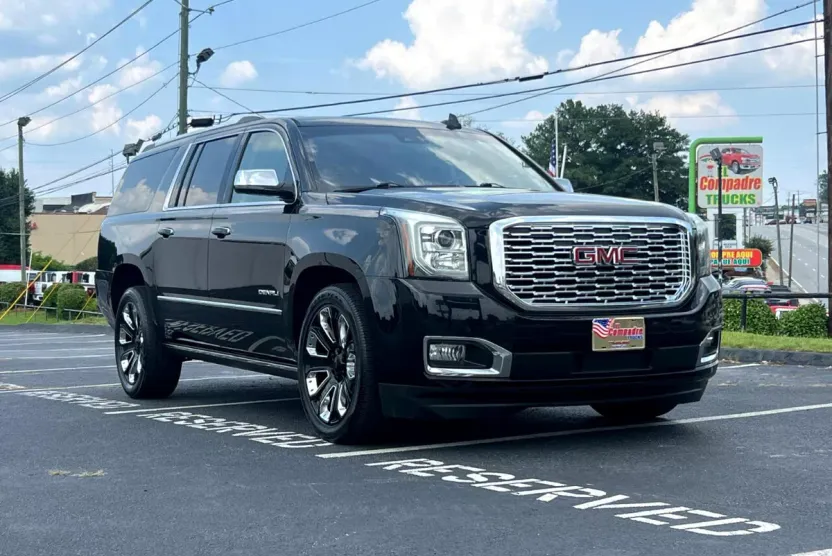2019 Gmc Yukon XL Denali photo 1