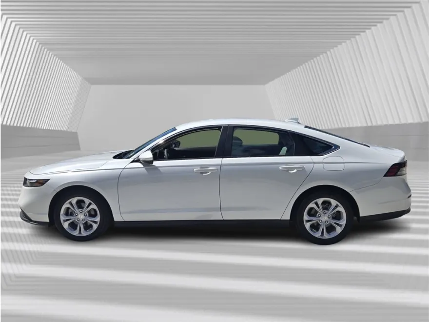 2024 Honda Accord LX photo 1