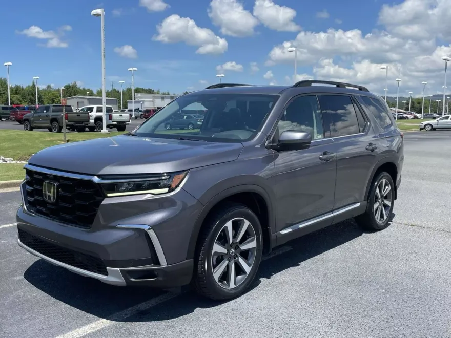 2023 Honda Pilot Elite photo 1