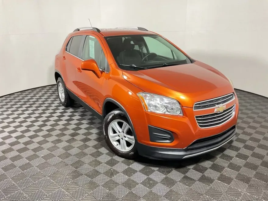 2016 Chevrolet Trax LT photo 1