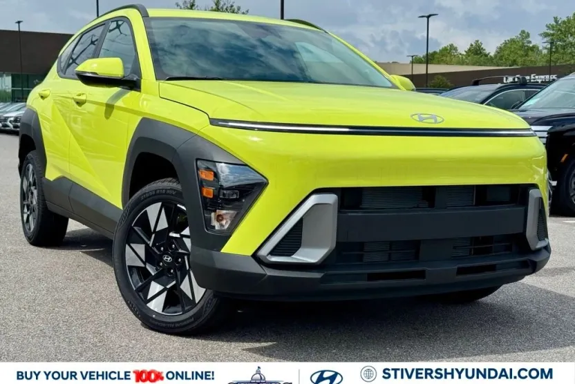2025 Hyundai Kona SEL photo 1
