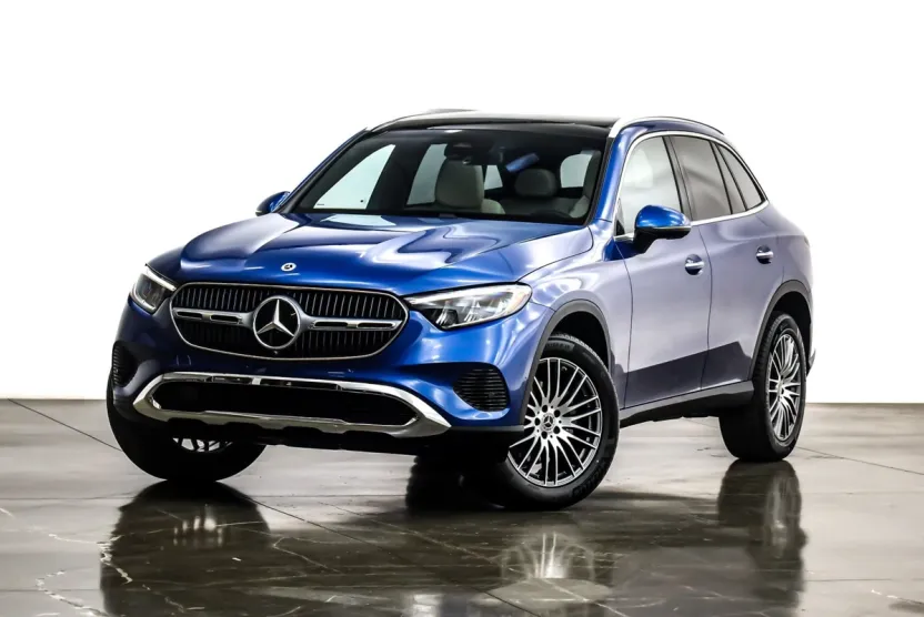 2025 Mercedes Benz GLC 300 photo 1