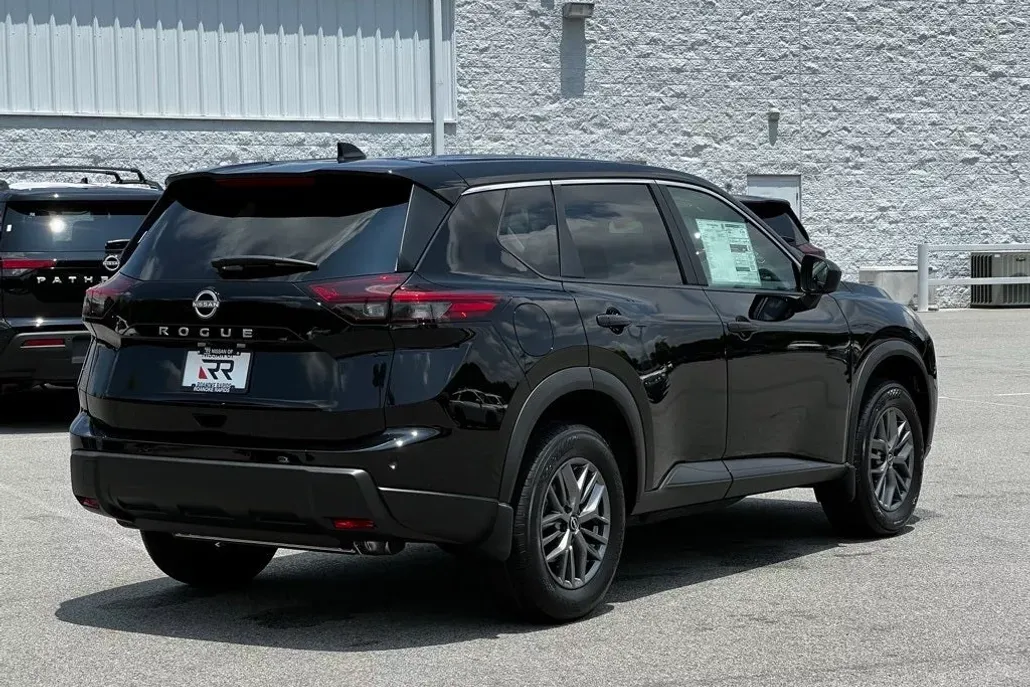 2025 Nissan Rogue S photo 1