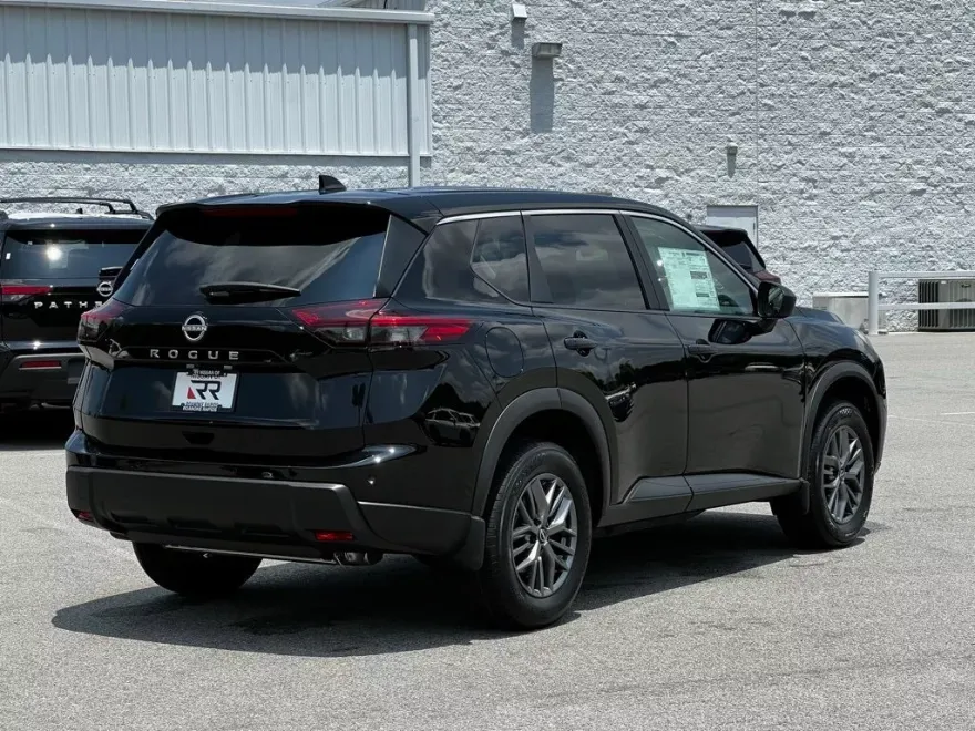 2025 Nissan Rogue S photo 1