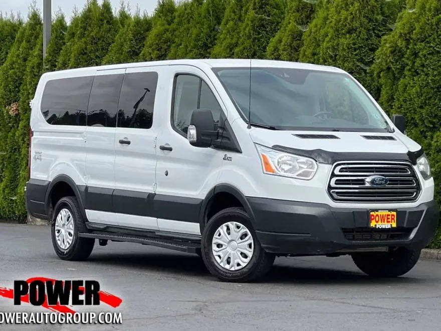 2018 Ford Transit Passenger XL photo 1
