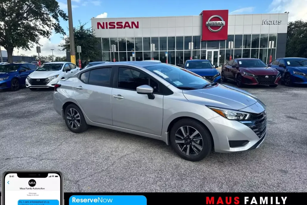 2025 Nissan Versa 1.6 SV photo 1