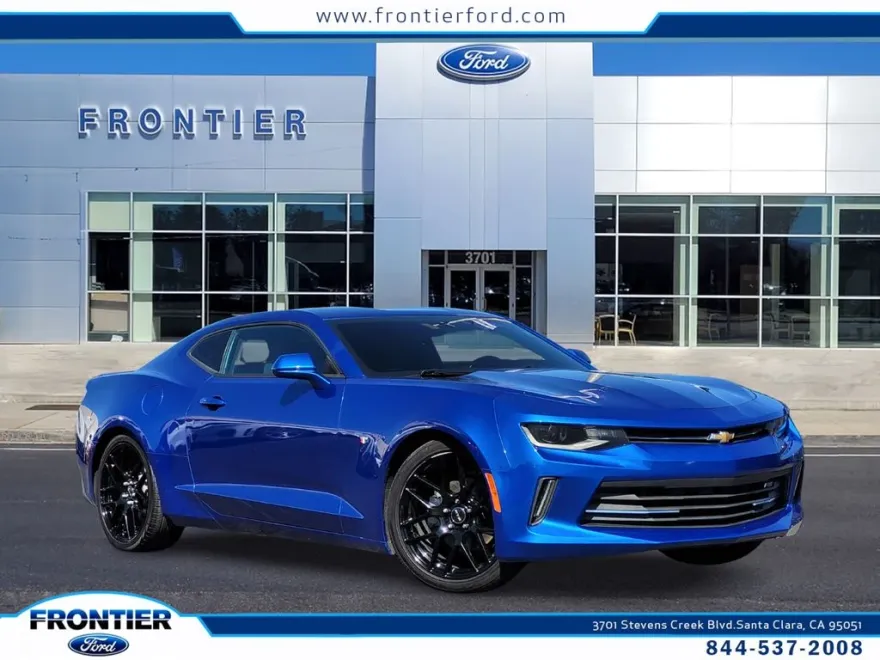 2018 Chevrolet Camaro 1LS 1LT photo 1