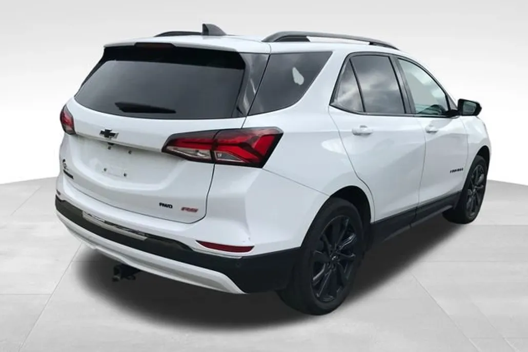 2023 Chevrolet Equinox RS photo 1