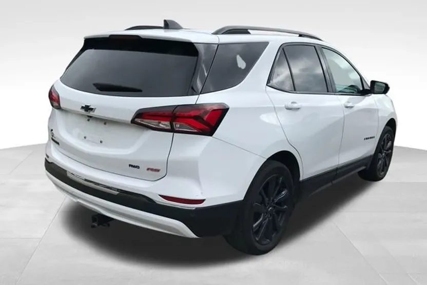 2023 Chevrolet Equinox RS photo 1