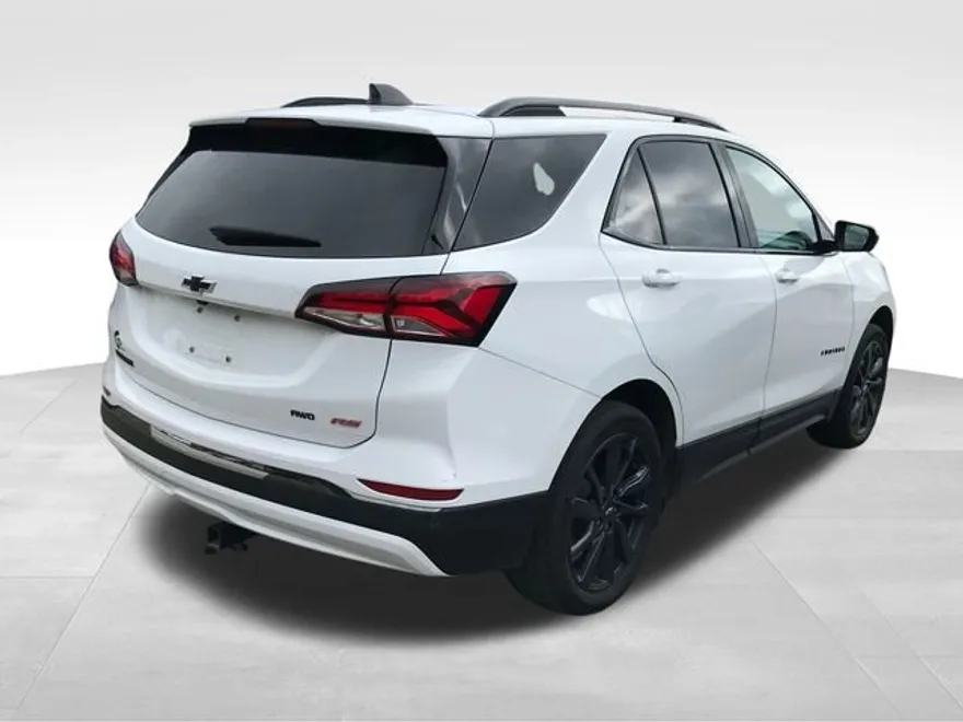 2023 Chevrolet Equinox RS photo 1