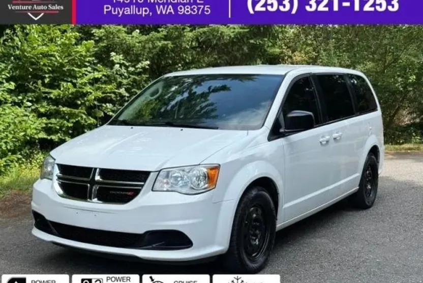 2016 Dodge Grand Caravan Crew photo 1