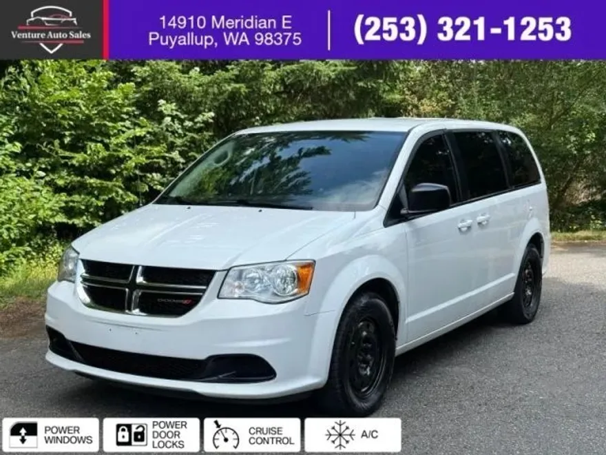 2016 Dodge Grand Caravan Crew photo 1