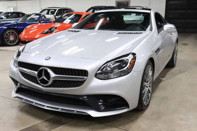 2017 Mercedes Benz SLC 300 photo 1
