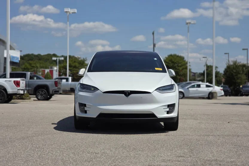2020 Tesla Model X Long Range photo 1