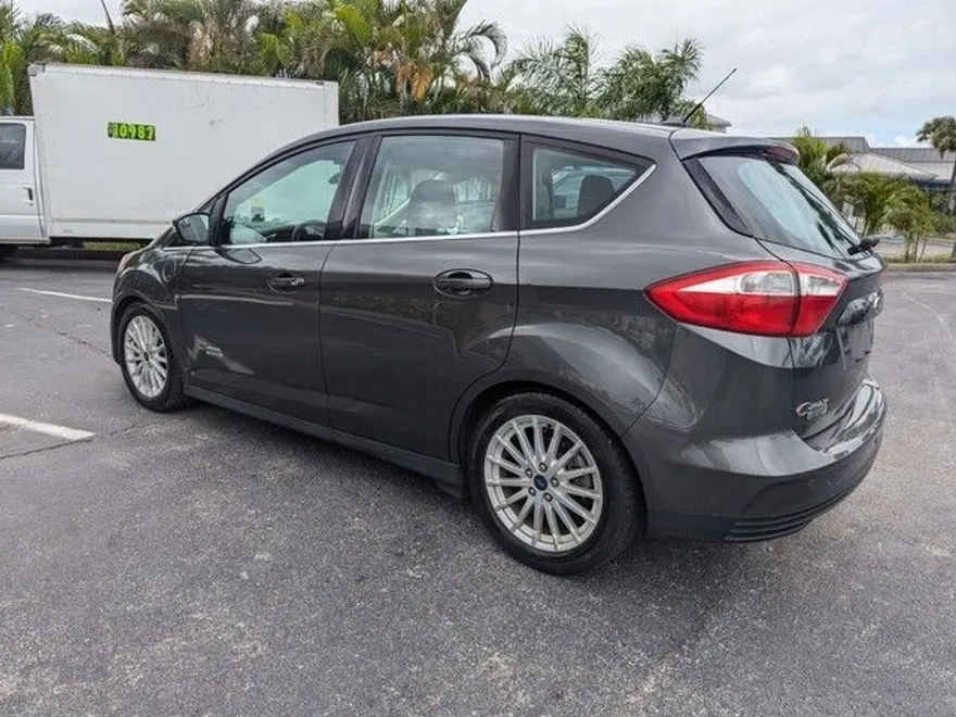 2016 Ford C-Max Energi SEL photo 1