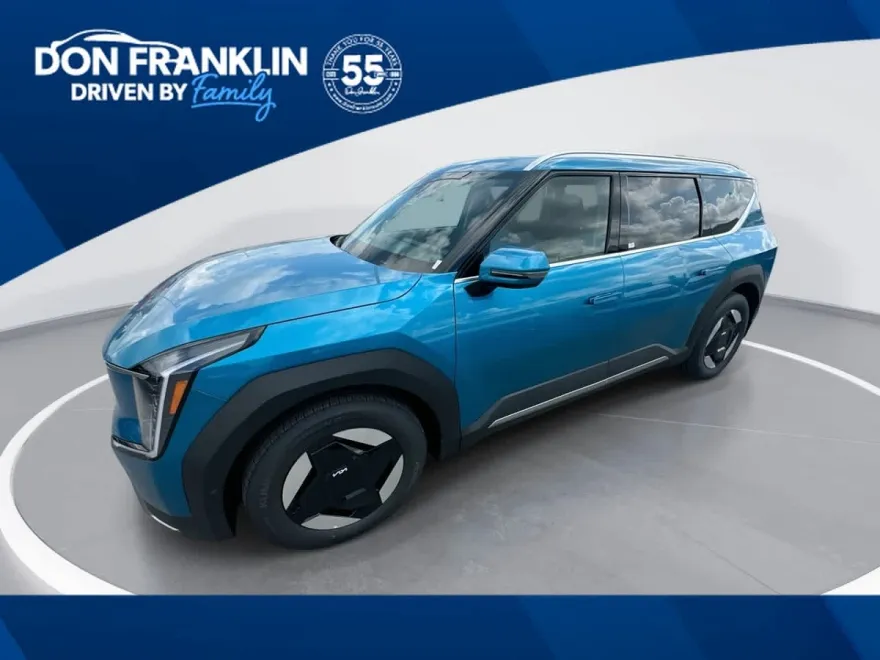 2026 Kia EV9 Wind photo 1